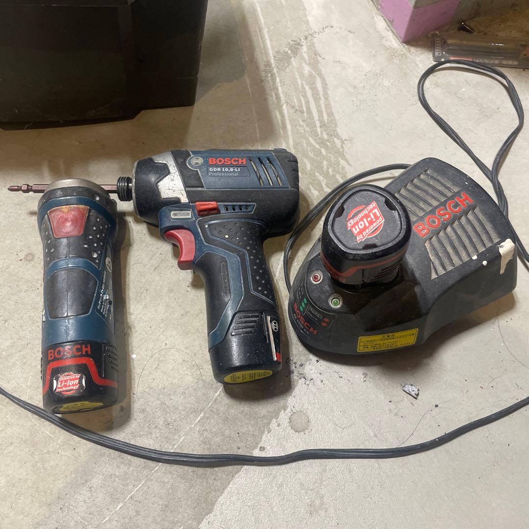 激安大特価! ボッシュ BOSCH 10.8v インパクト ライト 中古 ジャンク