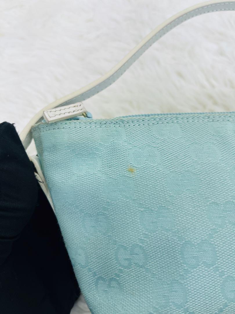 極美品希少色 GUCCIアクセサリーポーチ GGキャンバス レザー