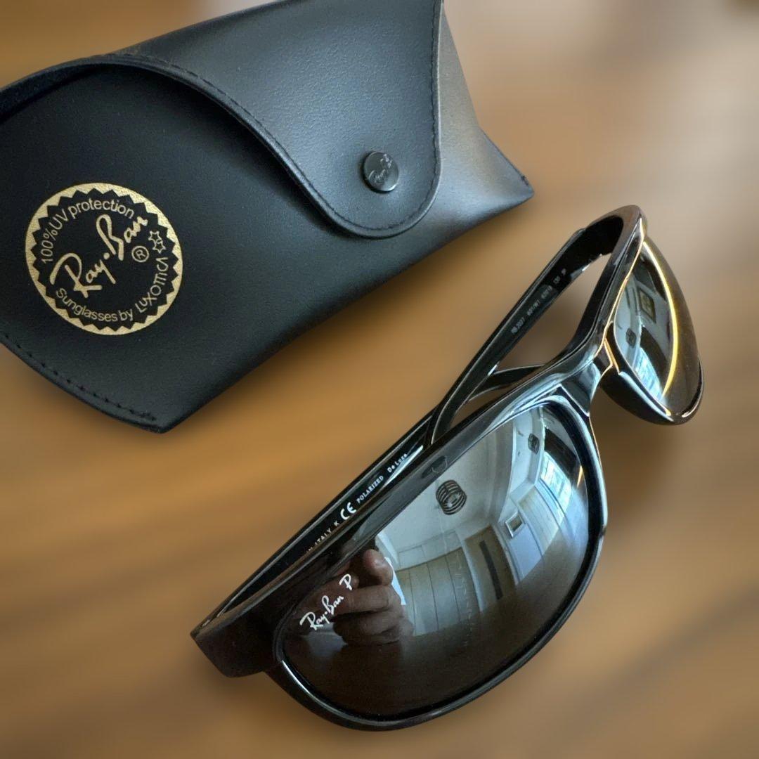 週末限定　値下げ！ 美品　Ray-Ban ブラック メイインブラック