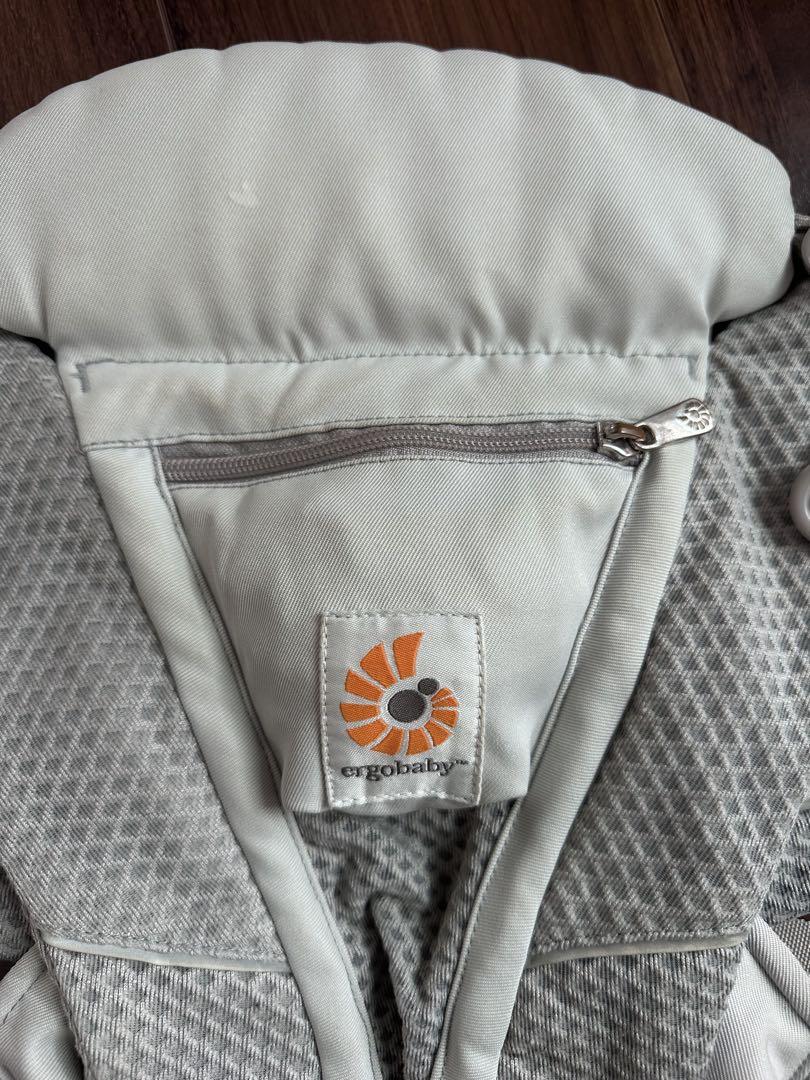 ergobaby グレー 抱っこ紐　オムニ　ブリーズ