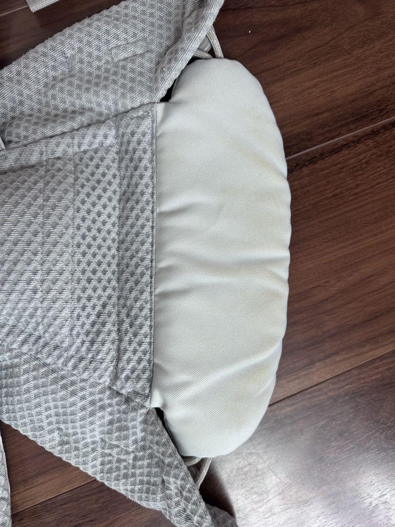 ergobaby グレー 抱っこ紐　オムニ　ブリーズ