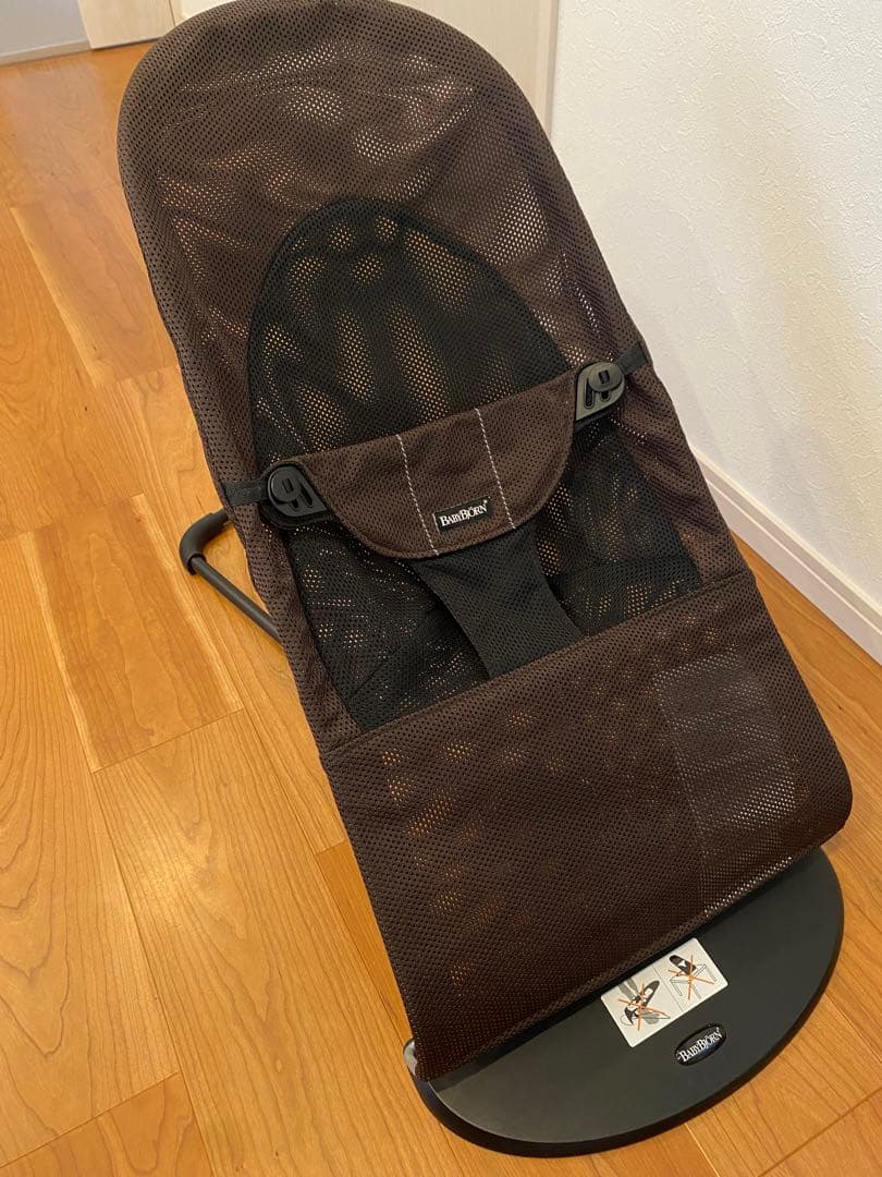 ベビービョルン　BABYBJÖRN バウンサー　メッシュ　ブラウン
