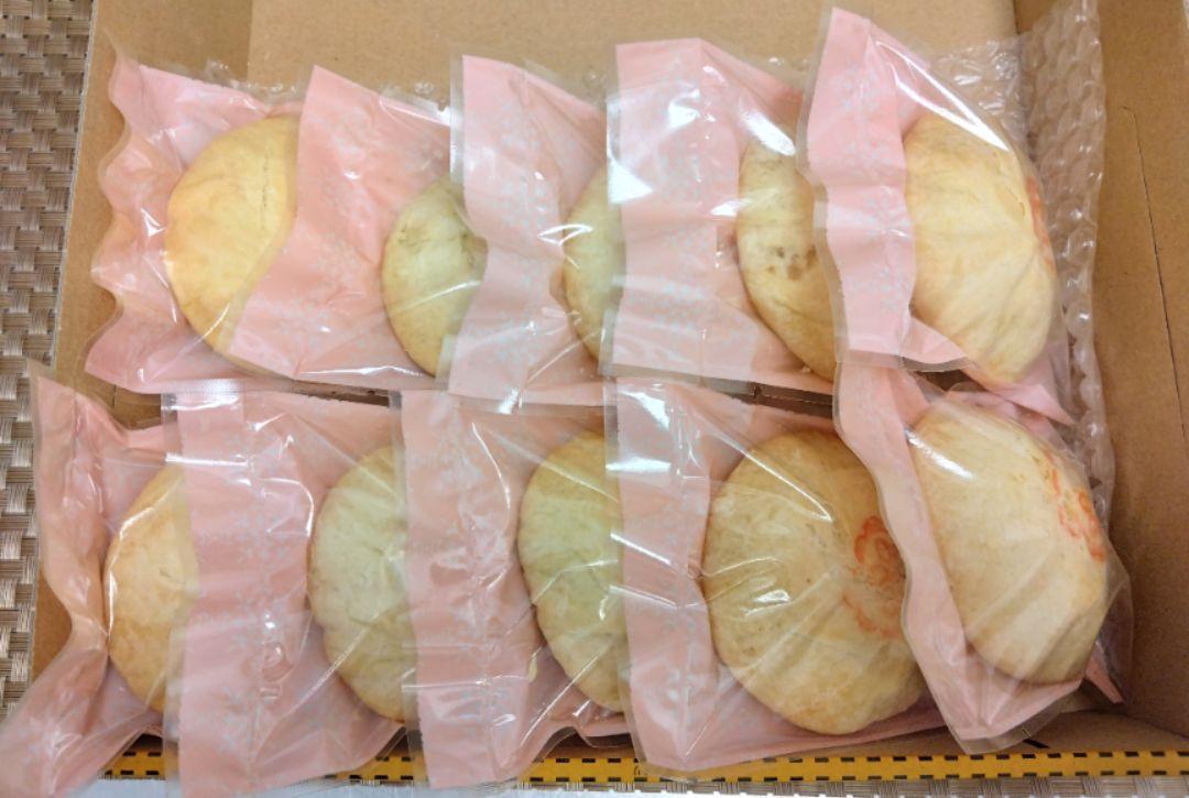 手作り 芋泥小貝 、タロイモケーキ、太陽餅、蛋黃酥セット