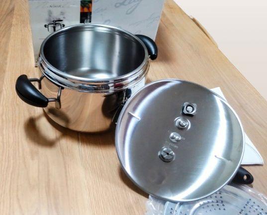 ✰ラゴスティーナ圧力鍋 ノビア IH対応OK 5L 未使用品 付属品完備✰ ✰ラゴスティーナ圧力鍋 ノビア IH対応OK 5L 未使用品 付属品完備✰