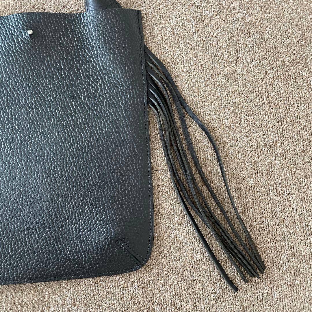 激安で季節を先取り。 Hender Scheme エンダースキーマ フリンジミニバッグ ブラック 経済的な