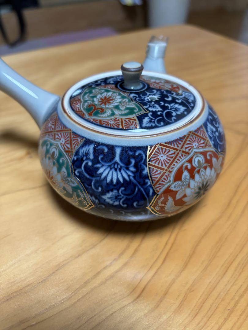 有田焼きの急須 陶器製