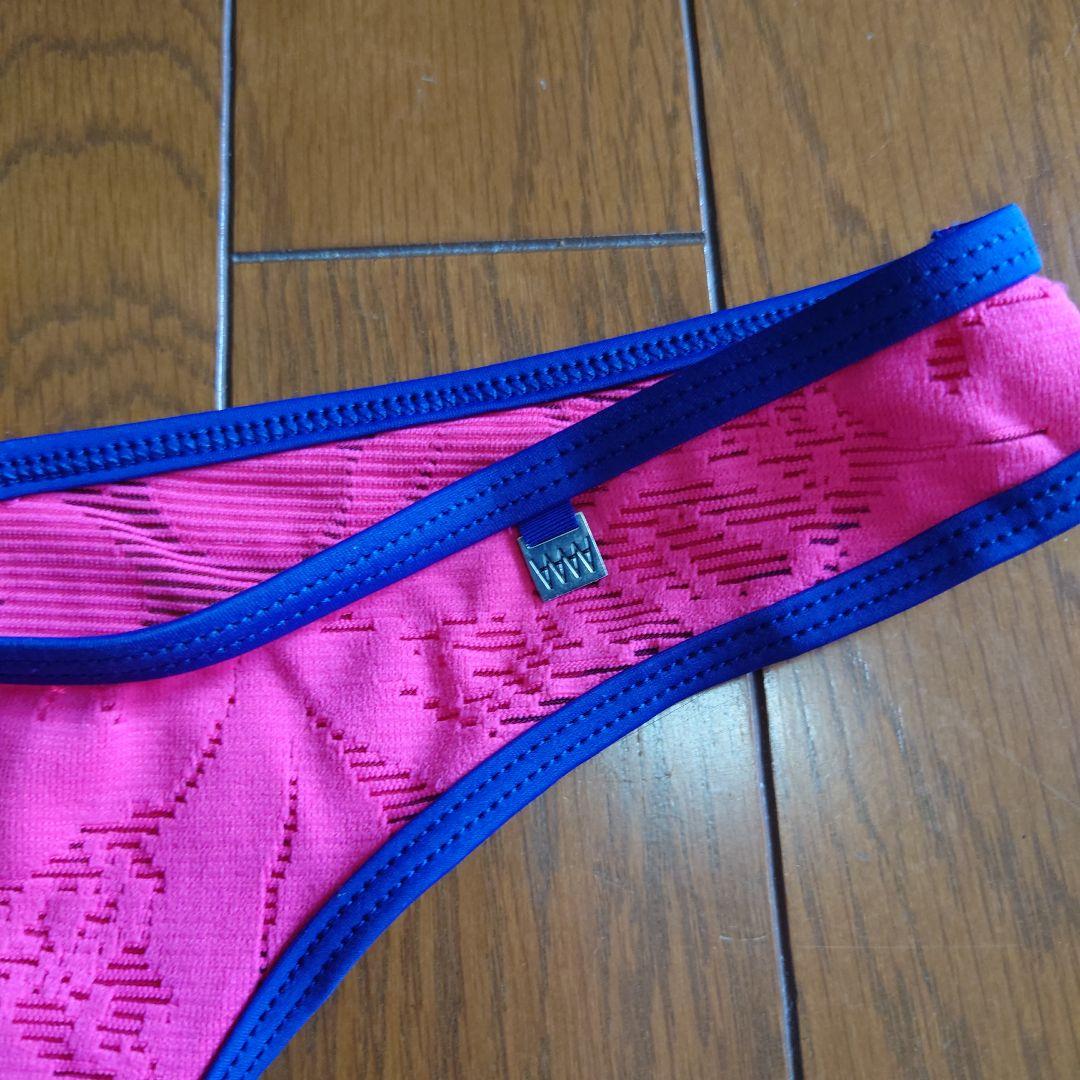 wicked weasel シースルー花柄ピンクとネイビーのビキニ Tバック