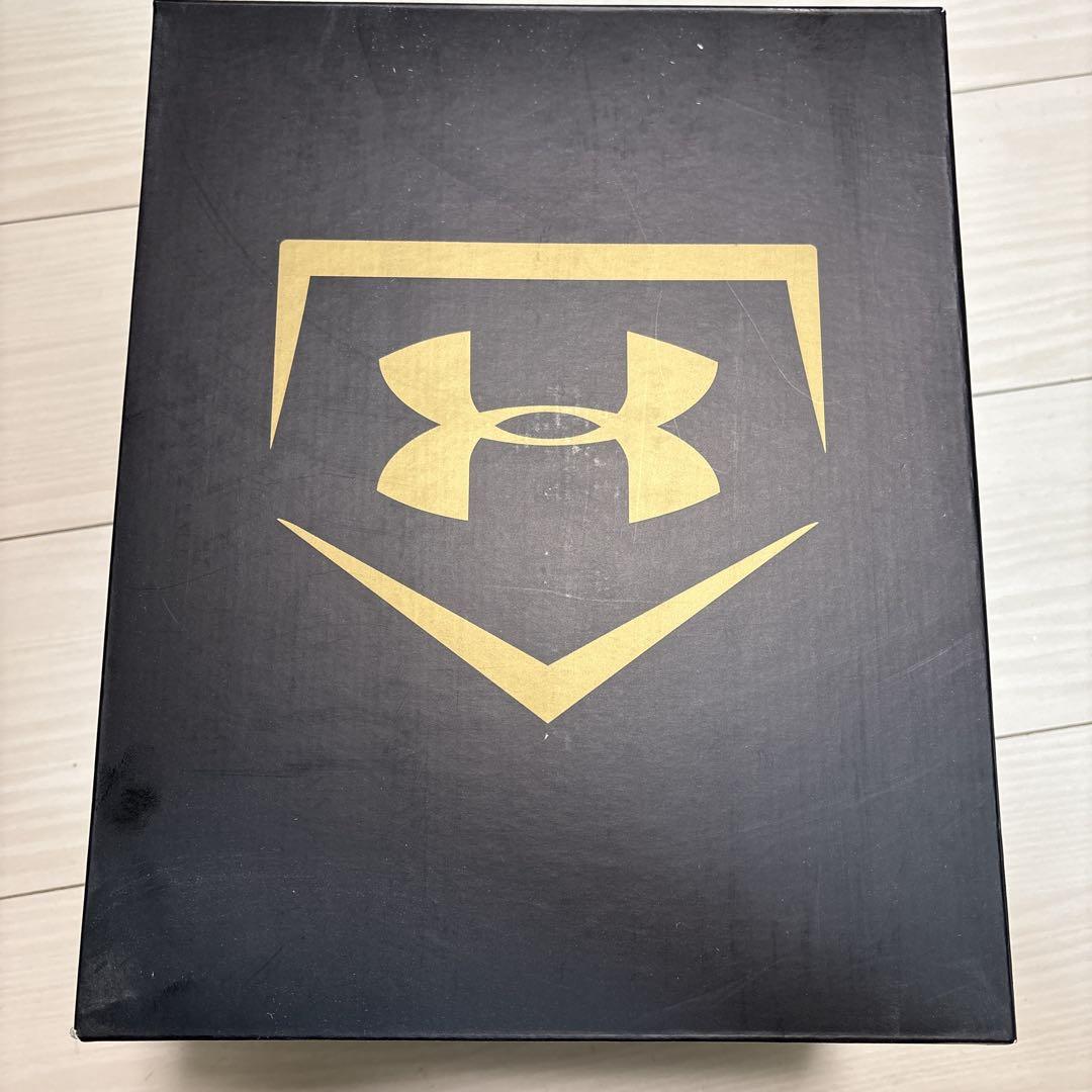 Under Armour 黒 野球グローブ