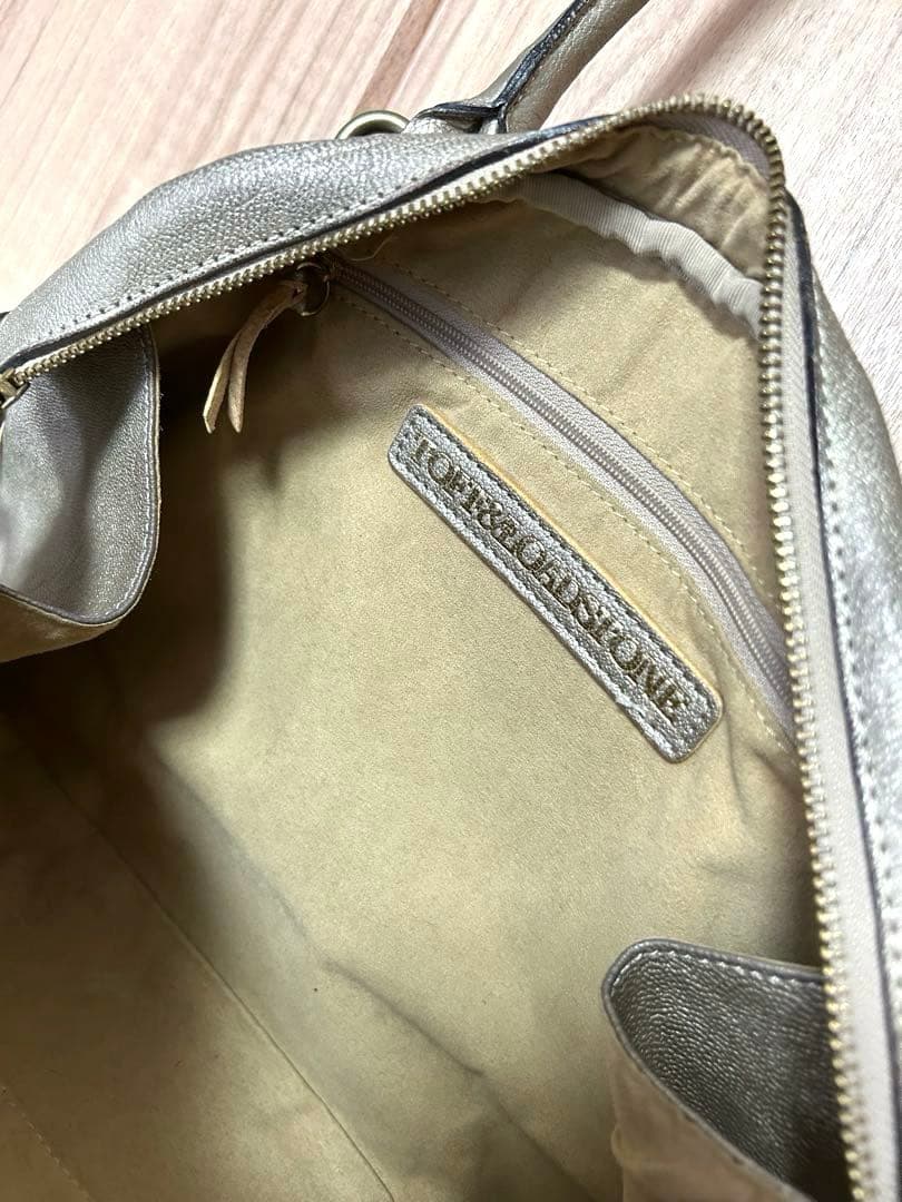 【TOFF&LODSTONE 】ショルダーバッグ タッセル付き