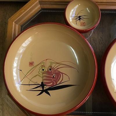 送料無料鹿児島発)輪島塗朱塗り漆器 六寸刺身盛皿 伊勢海老絵