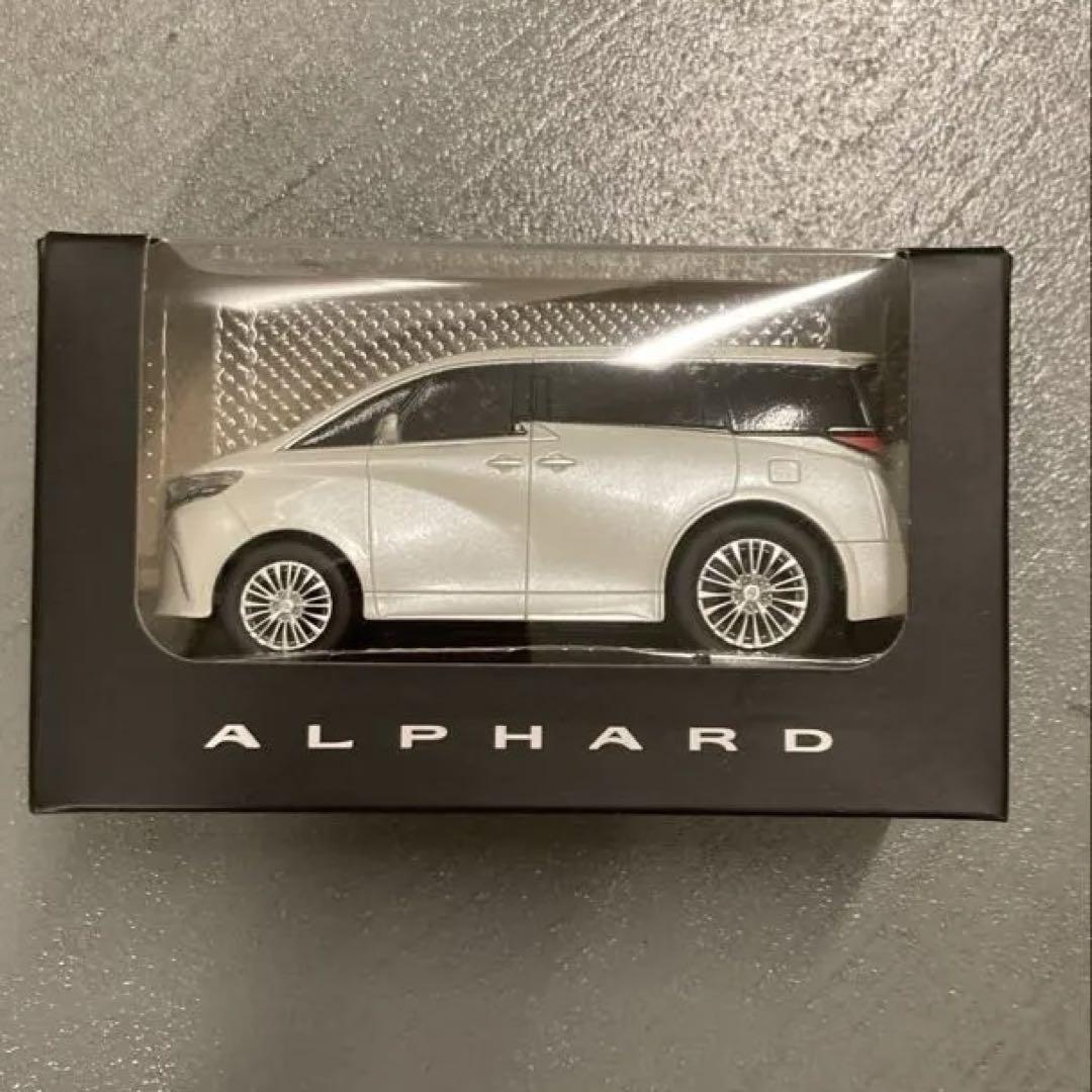 トヨタ ALPHARD ミニカー ホワイト - メルカリ