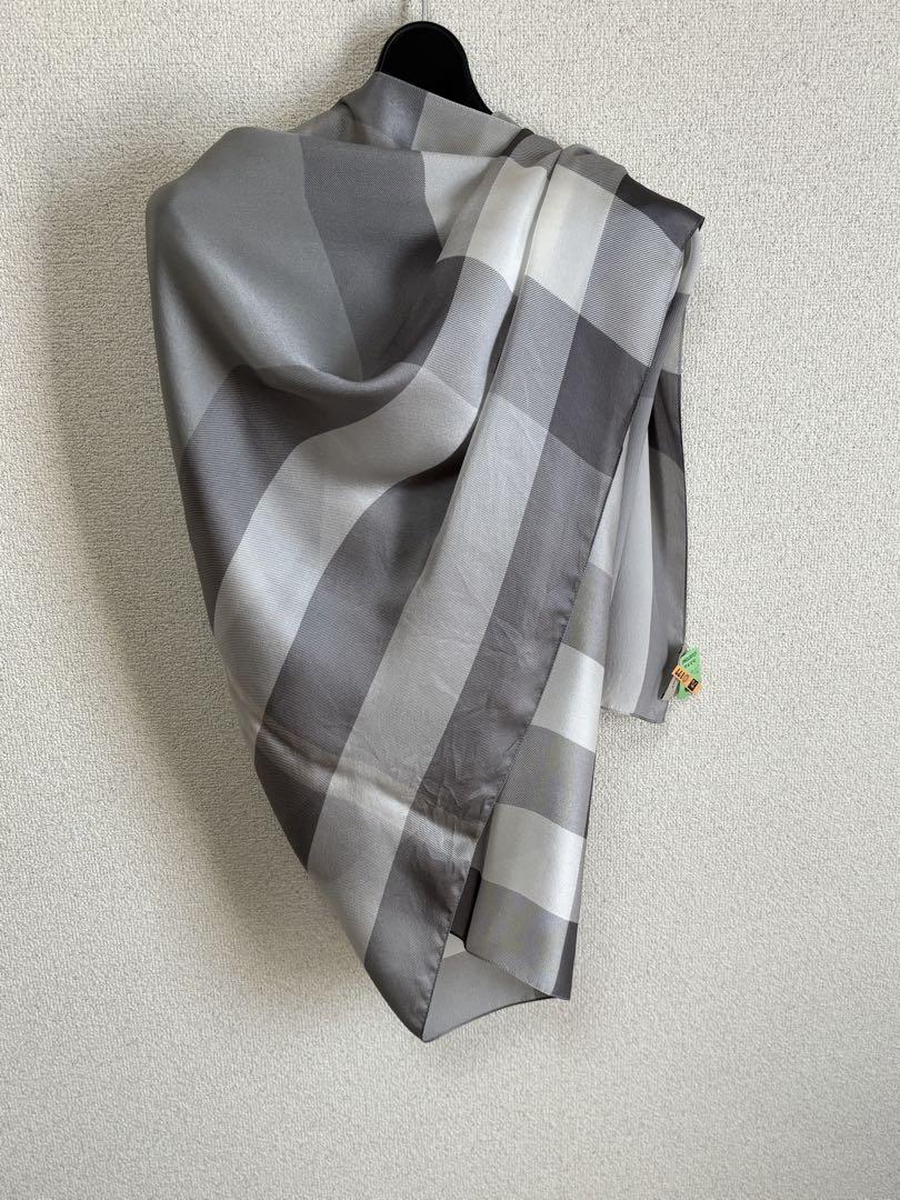【試着のみ】正規品　BURBERRY　バーバリー　ロングショール　シルク100%