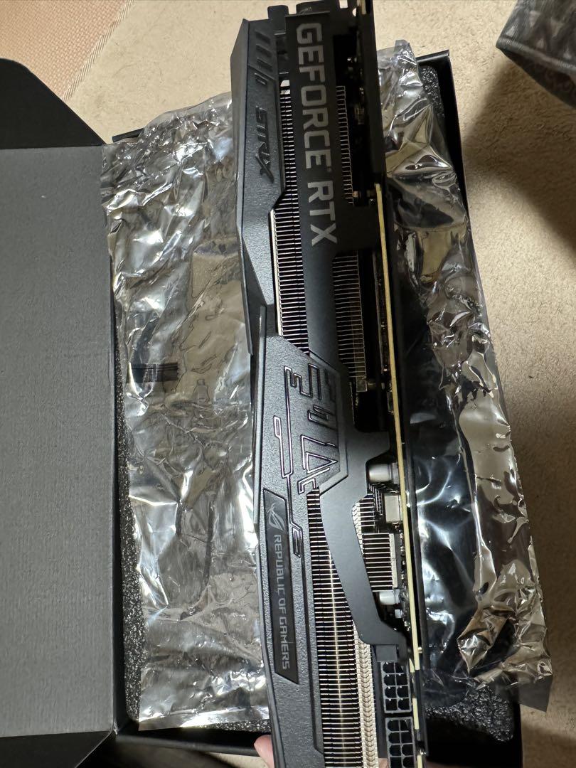 美品ASUS NVIDIA GeForce RTX 2080 極低使用