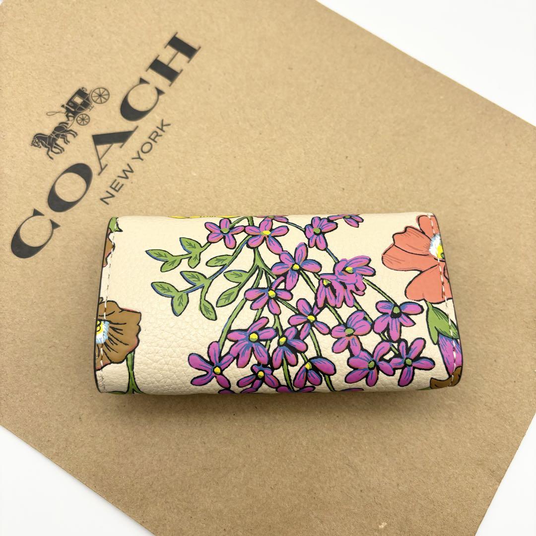 【COACH☆新品】6 リング キー ケース☆フローラル プリント☆アイボリー☆ COACH☆新品】6 リング キー ケース・フローラル プリント