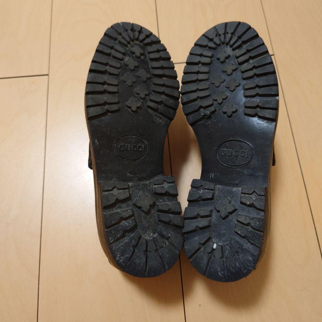 グッチ　黒ローファー 金具付き