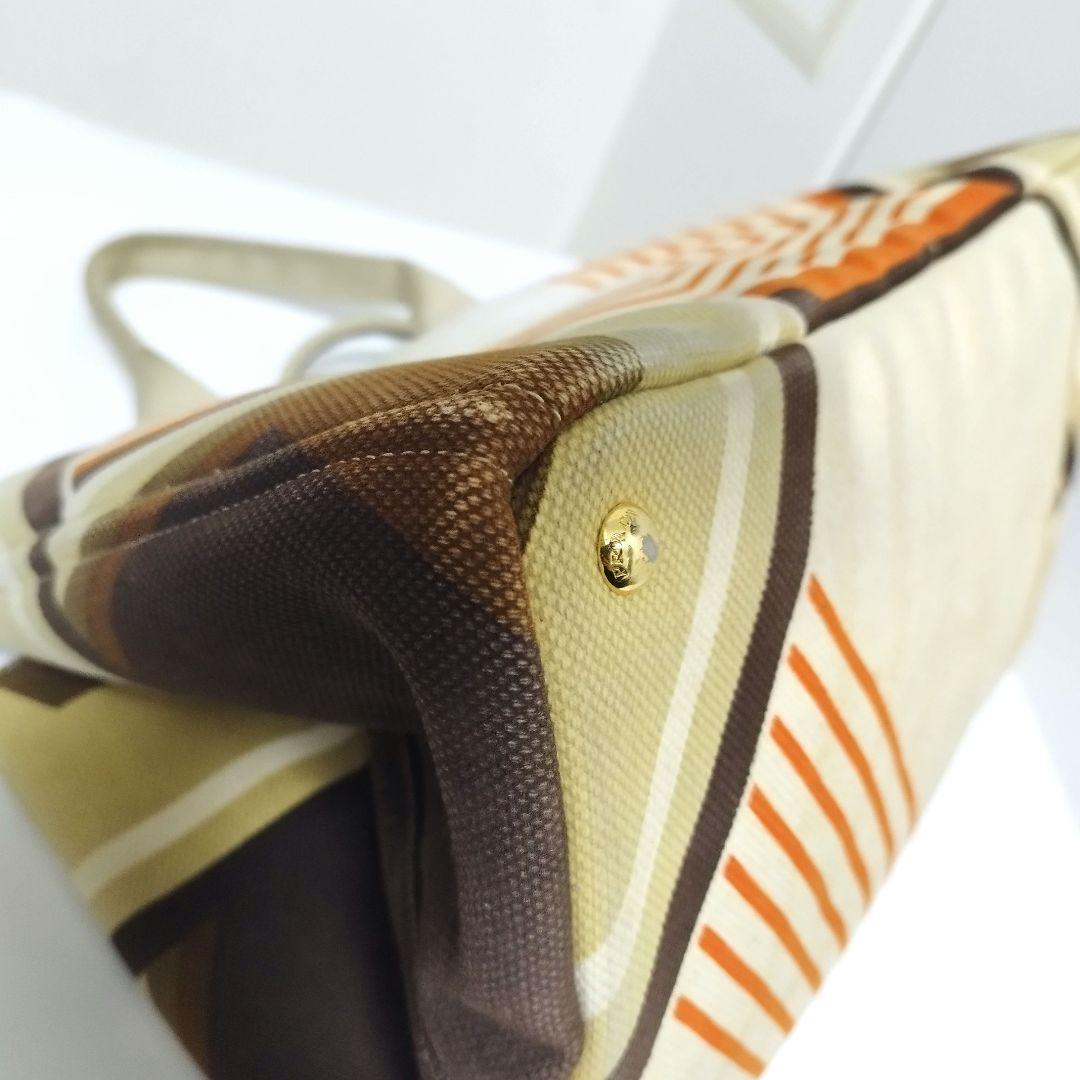 プラダ カナパ Lサイズ キャンバス 大容量 ハンドバッグ トートバッグ プラダ カナパ Lサイズ キャンバス 大容量 ハンドバッグ トートバッグ