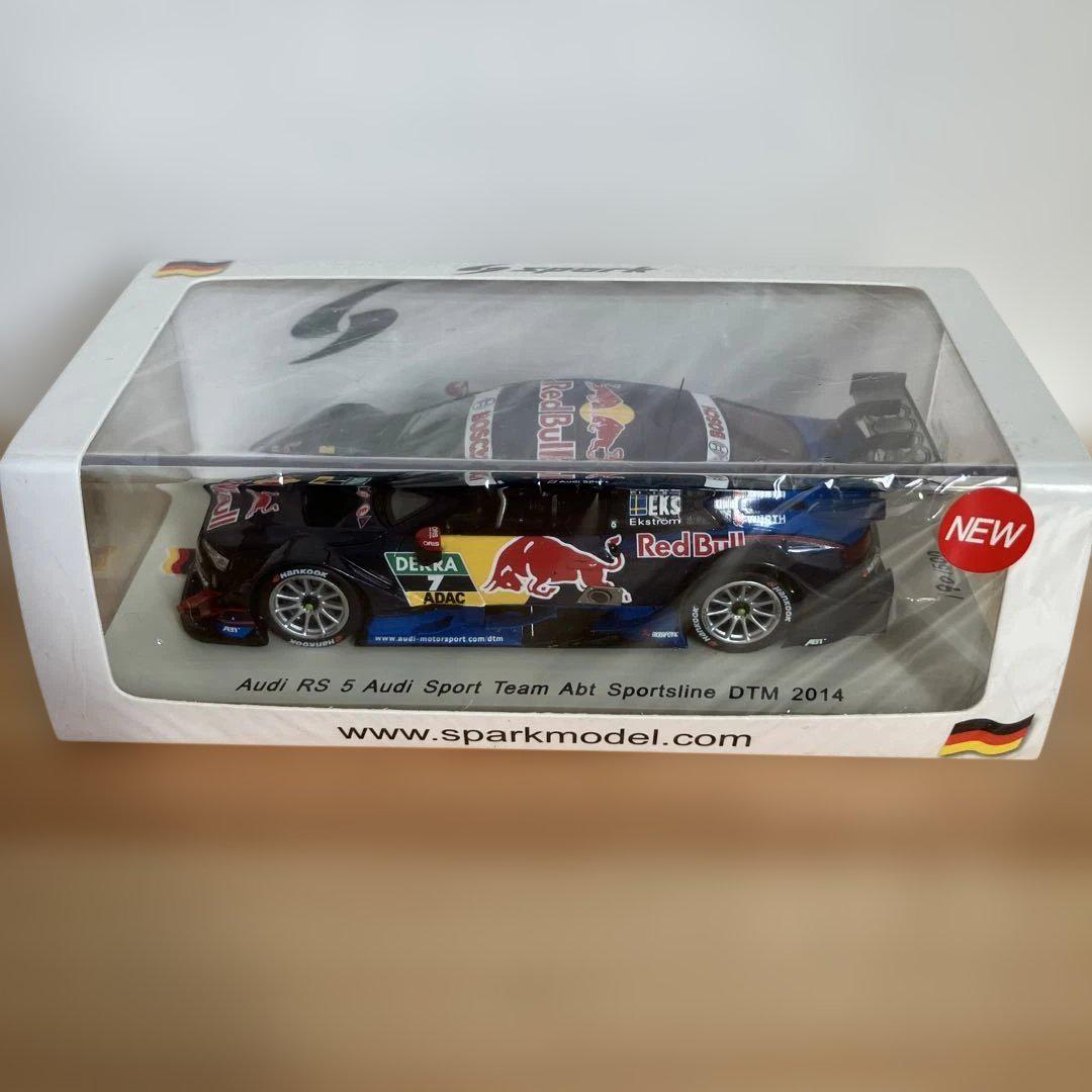 未開封Audi RS 5 DTM 2014 レッドブル 300台限定