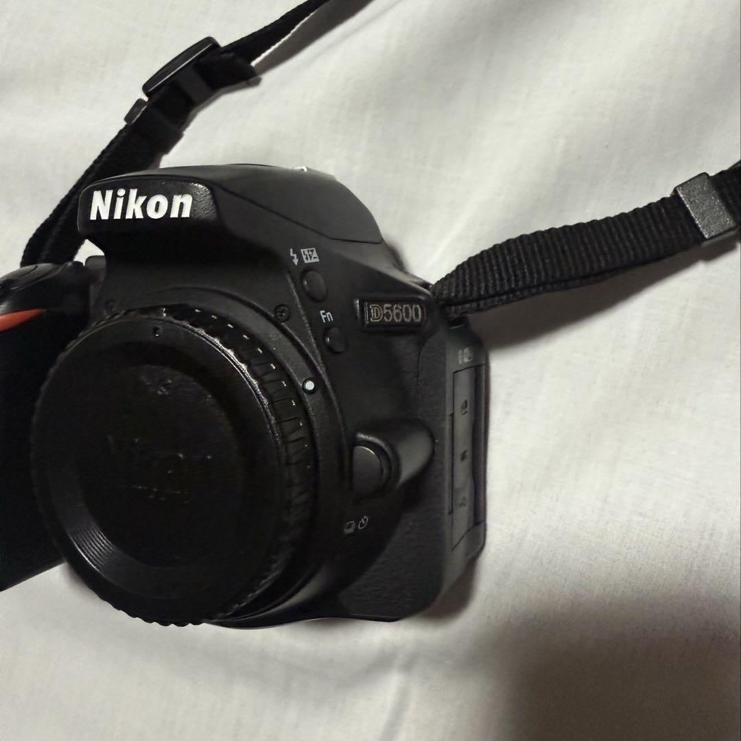 D5600 デジタル一眼レフカメラ