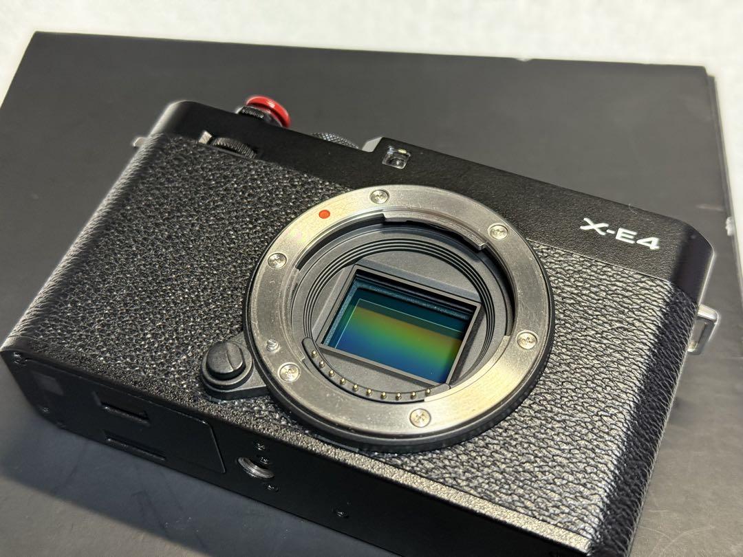 Fujifilm X-E4 ボディ ブラック おまけ付き