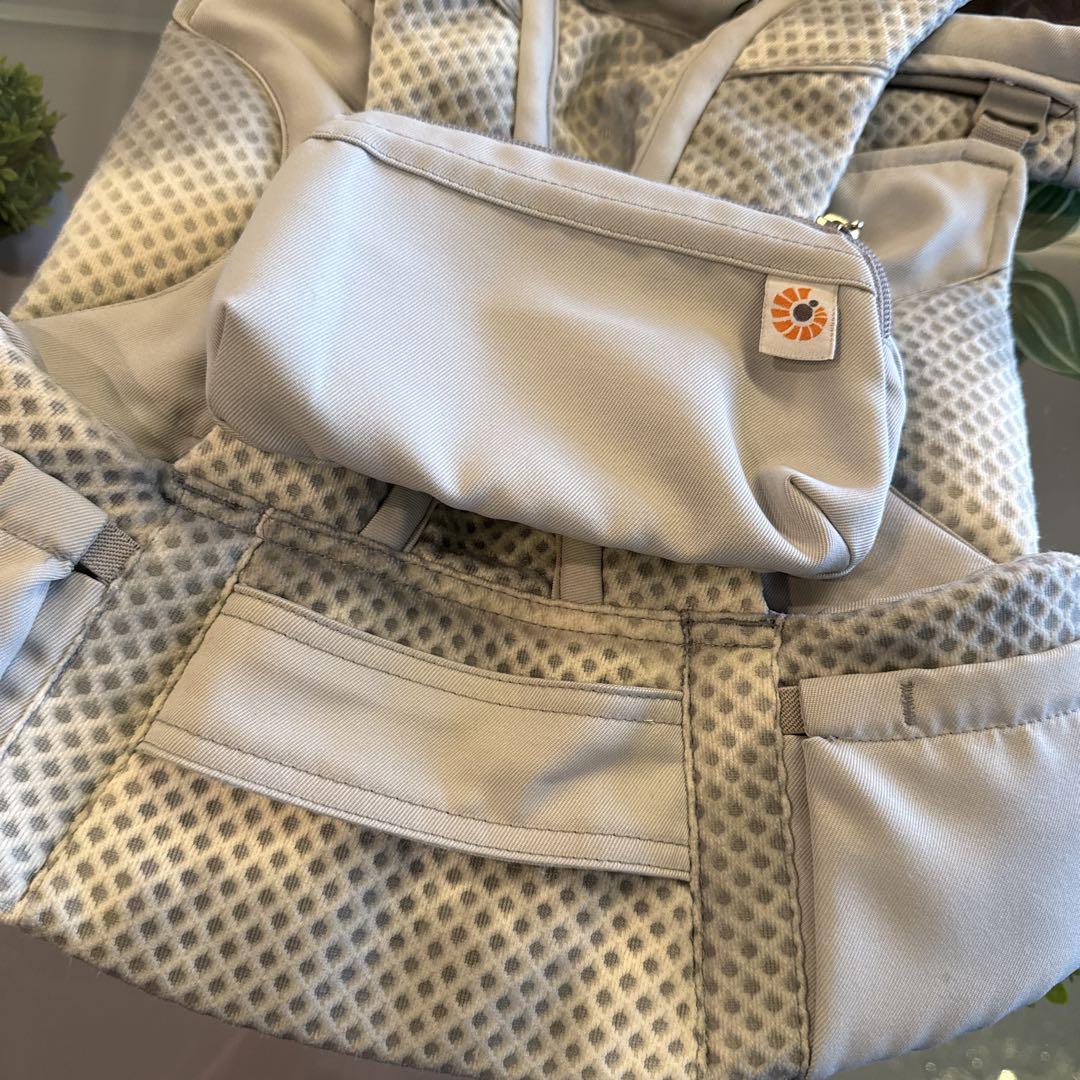 ergobaby 抱っこひも グレー