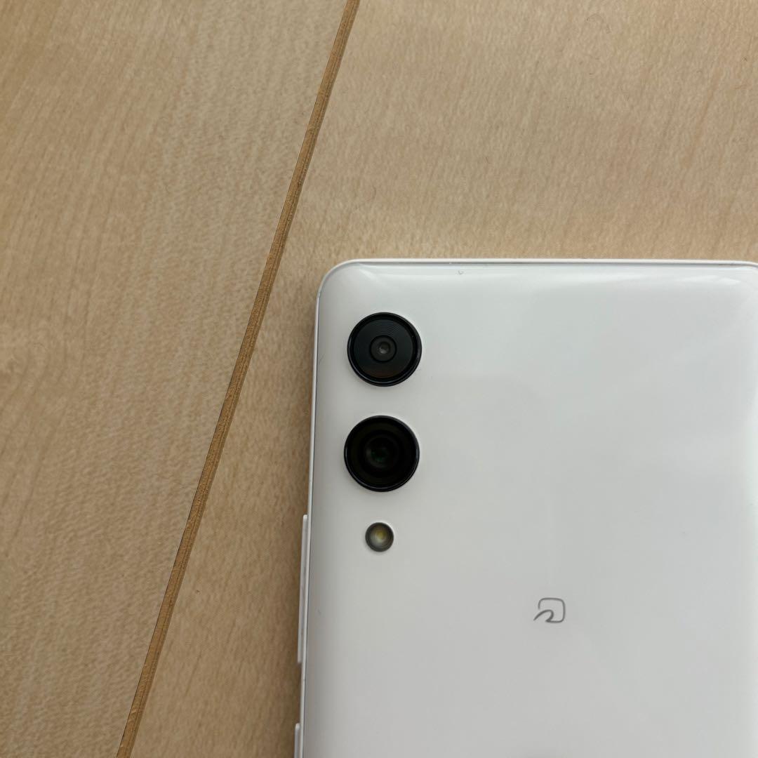 Rakuten Hand 5G ホワイト　本体　匿名配送 Rakuten Hand 5G ホワイト 本体 匿名配送 携帯電話本体
