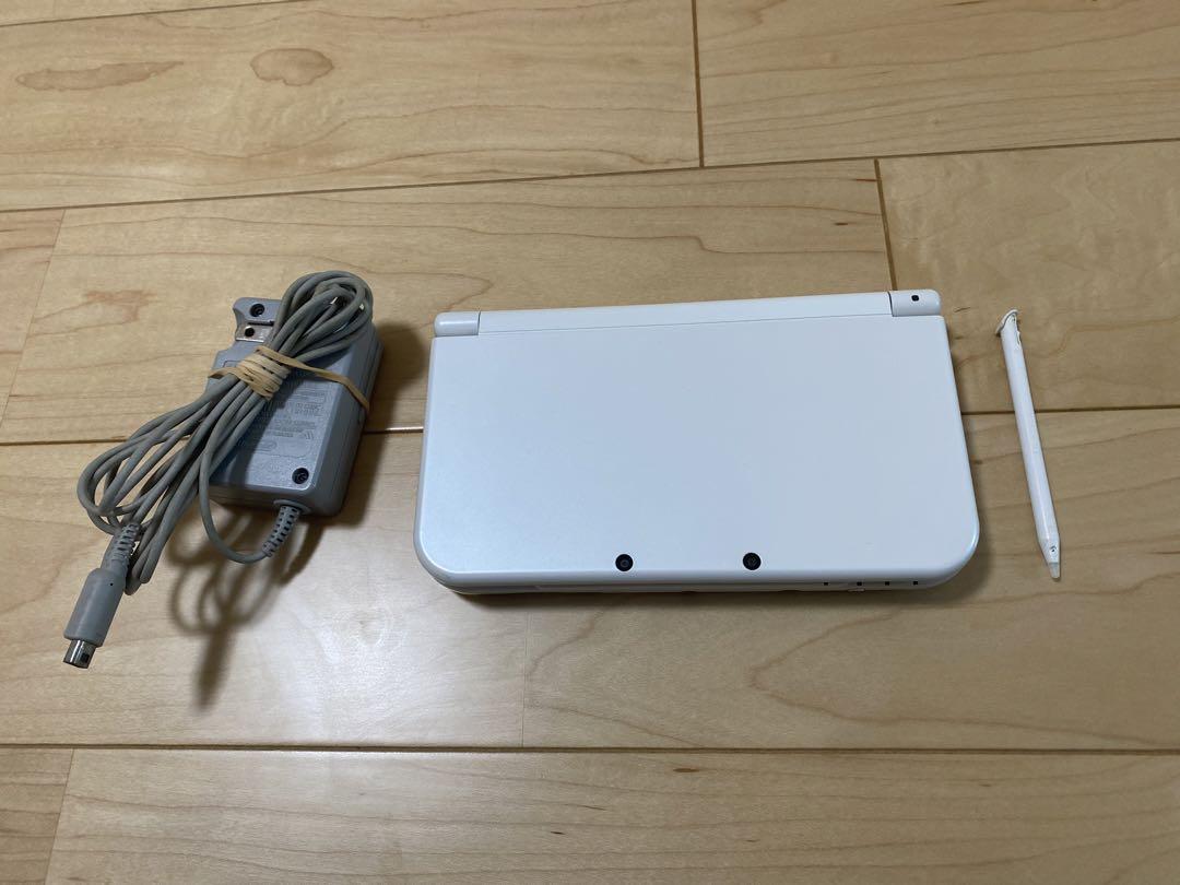 Newニンテンドー3DS LL パールホワイト　上画面IPS液晶