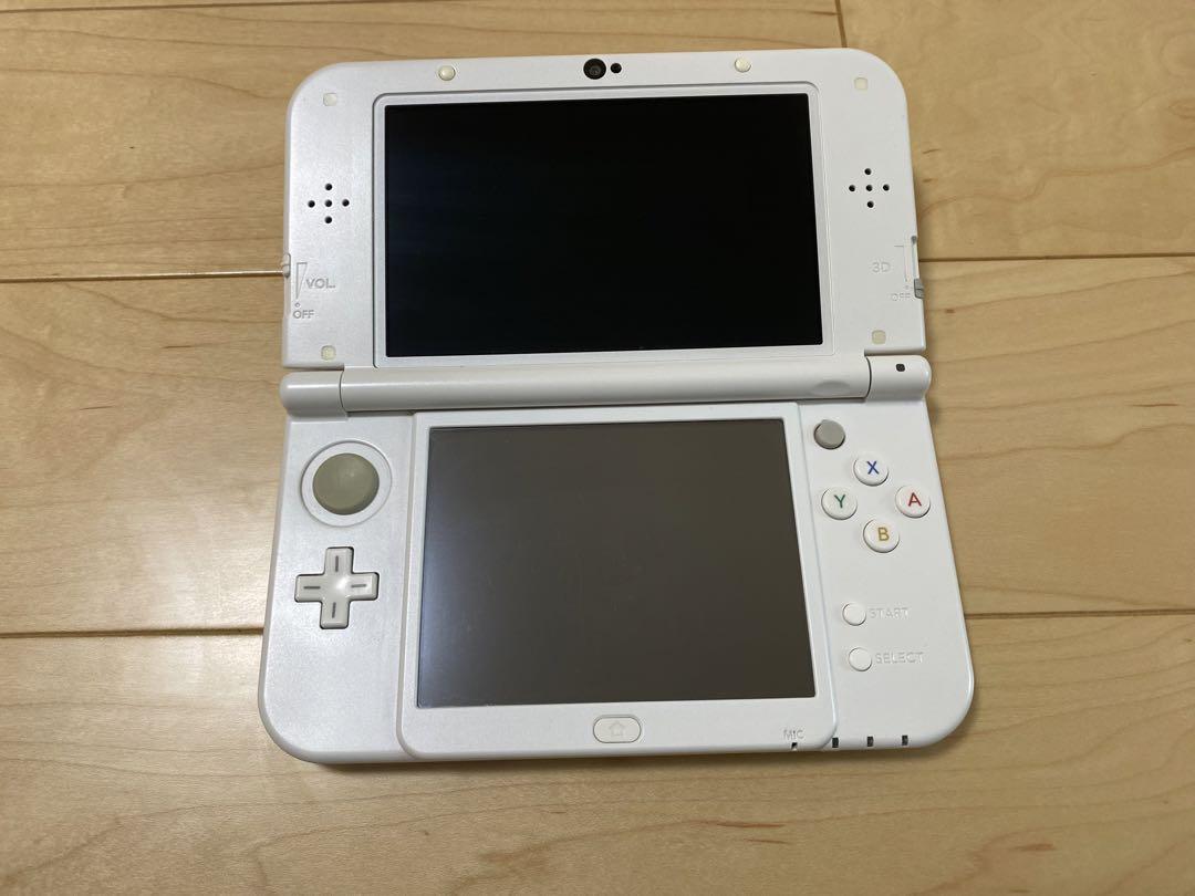 Newニンテンドー3DS LL パールホワイト　上画面IPS液晶