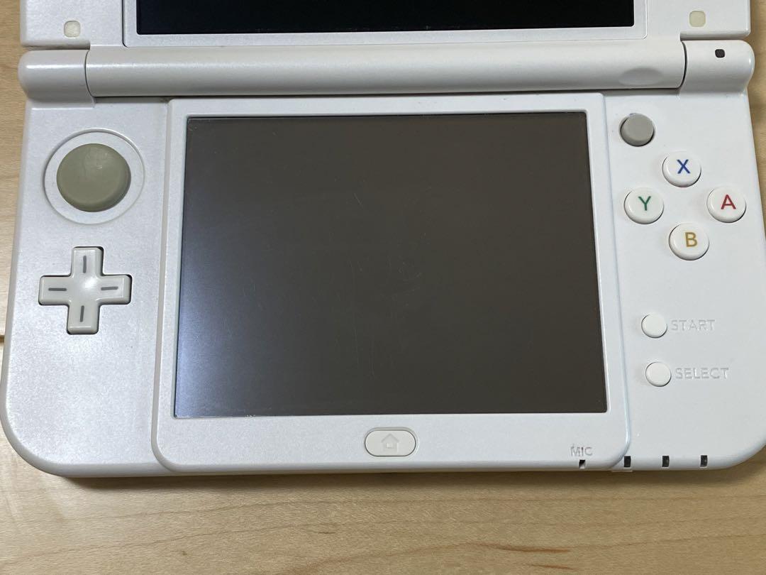 Newニンテンドー3DS LL パールホワイト　上画面IPS液晶