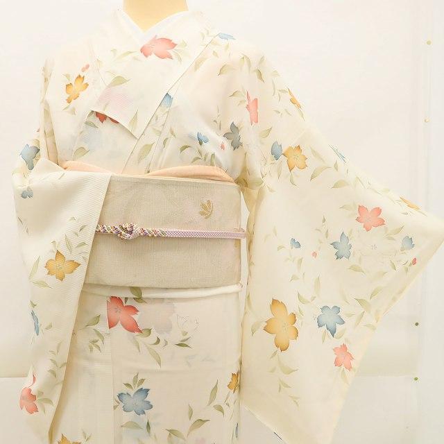 夏着物 正絹 絽 Sサイズ“力強い涼風に吹かれて動き出す桔梗☆”小紋 T-13