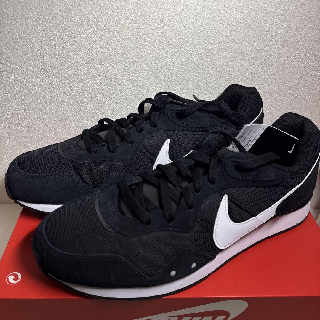 Nike ナイキ ベンチャーランナーブラック30.0cm MDランナー