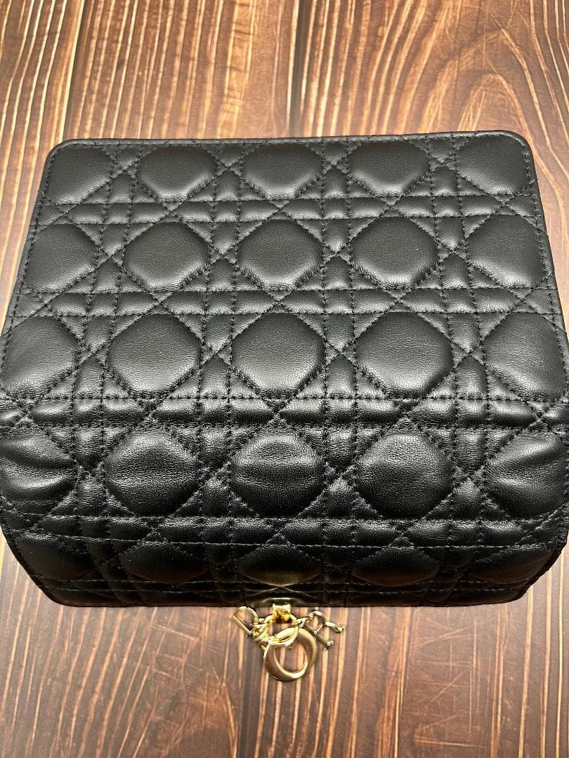 レディディオール チェーンウォレット ショルダーバッグ