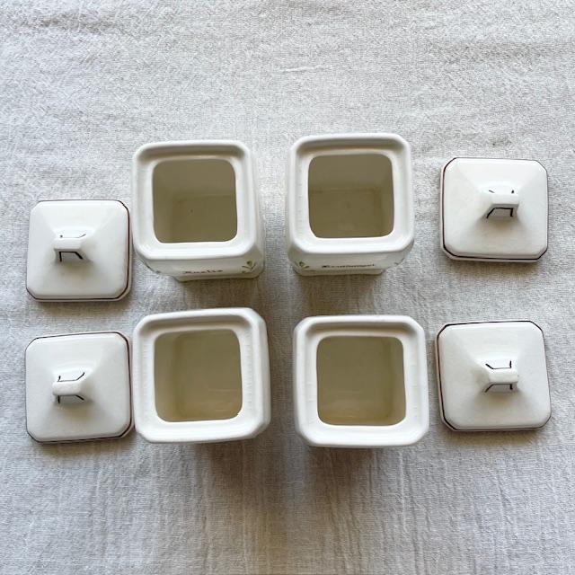 VINTAGE 陶器 キャニスター 4点セット フローラルデザイン オランダ語 VINTAGE 陶器 キャニスター 4点セット フローラルデザイン