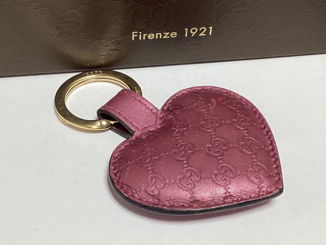 GUCCI ハート型レザーキーホルダー - メルカリ