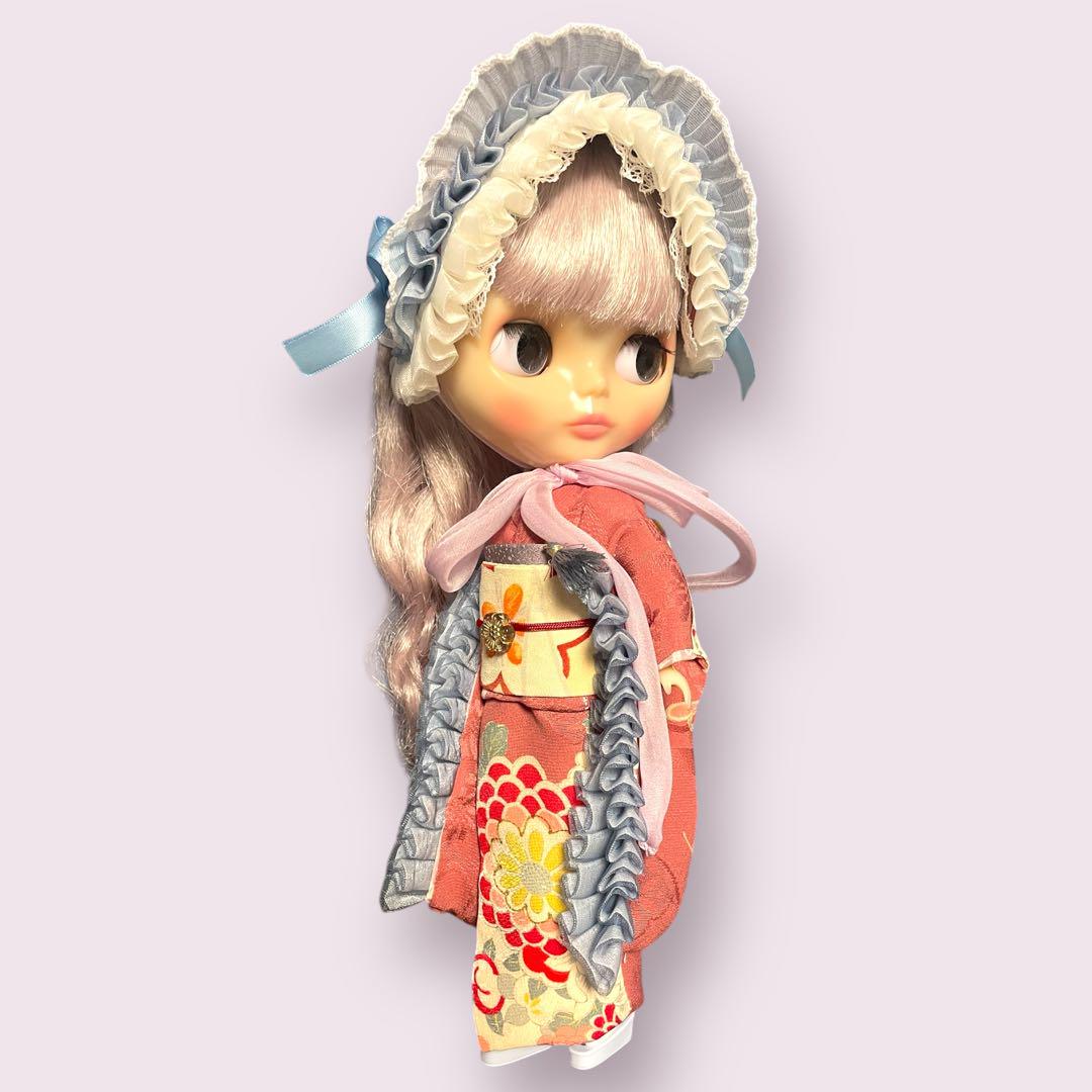 ブライス着物　上品なロリータ