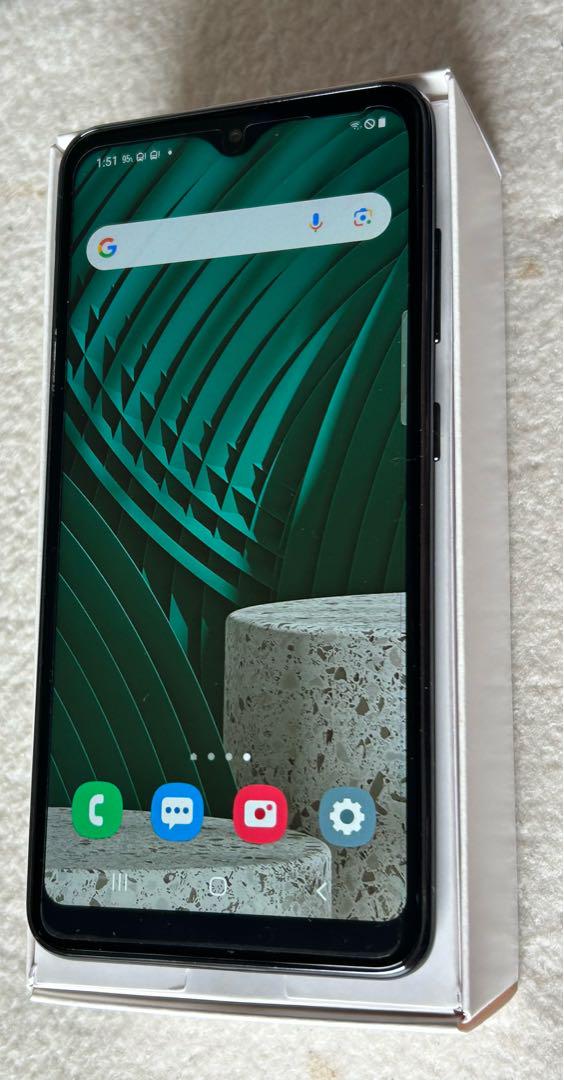 スマートフォン Galaxy A21 SCV49 64GB ブラック【本体】美品