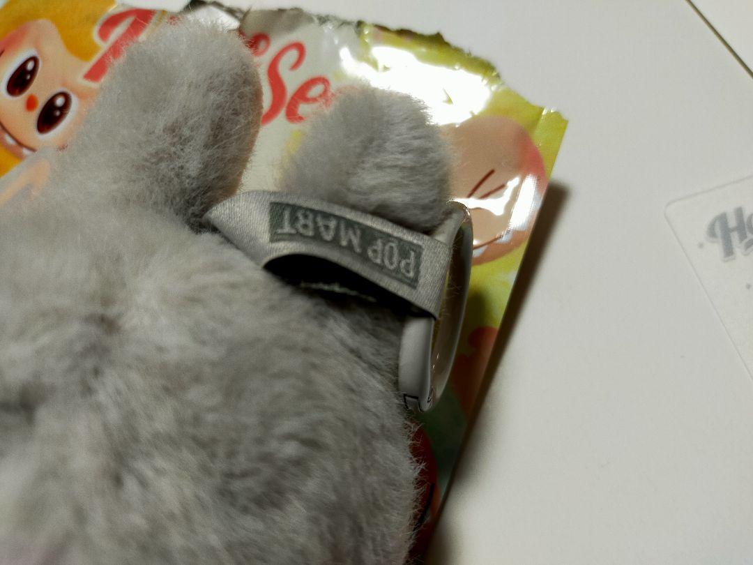 ポップマート ラブブ LABUBU HEHE グレー マスコット ぬいぐるみ
