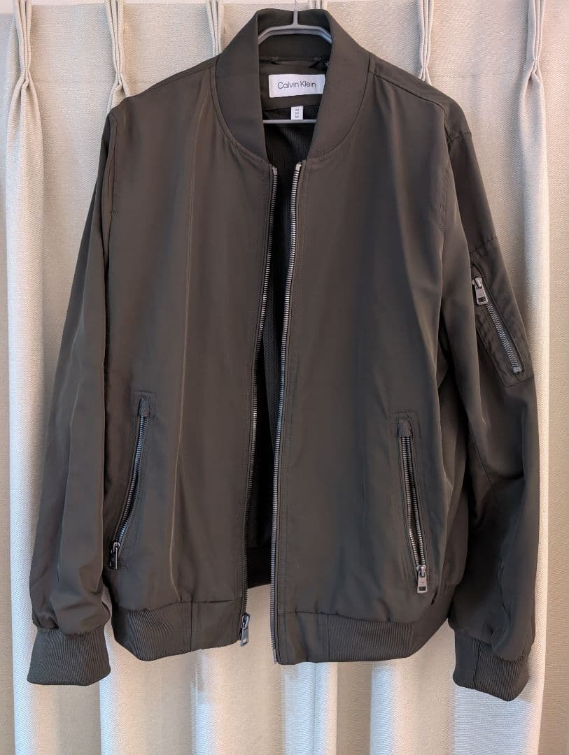 カルバンクラインクライン薄手MA-1