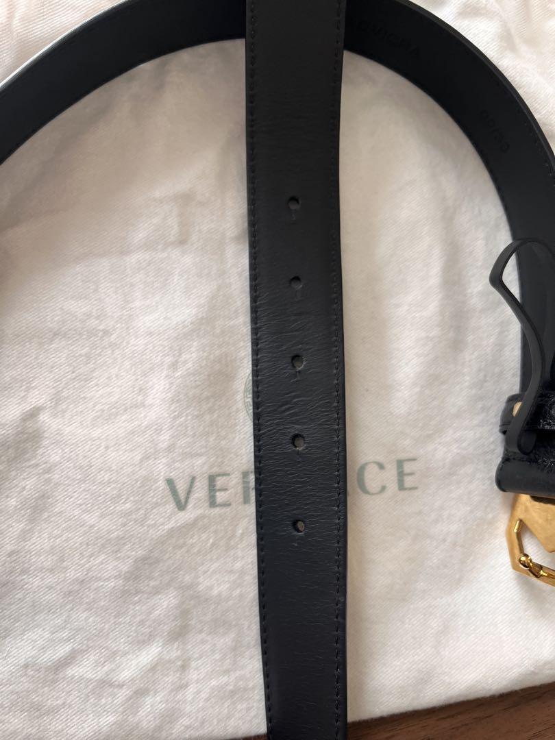 美品！VERSACE黒レザー ベルト　メデューサ　金色　ゴールド　90/36