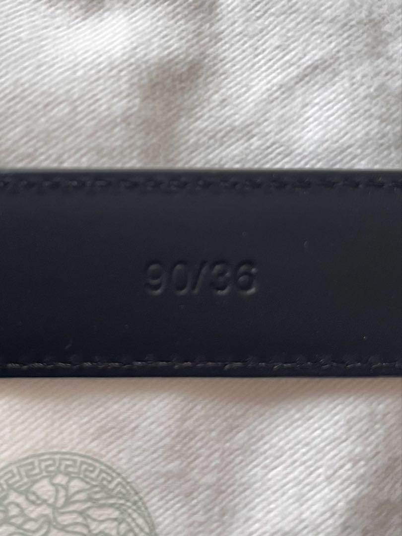 美品！VERSACE黒レザー ベルト　メデューサ　金色　ゴールド　90/36