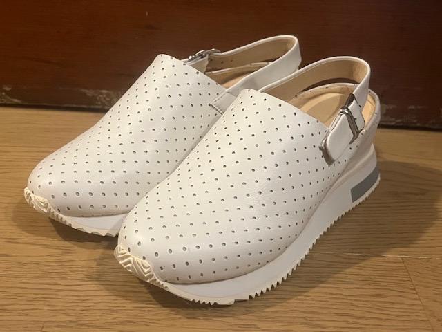 ホワイトパンチング/羊革　サボサンダル 23cm