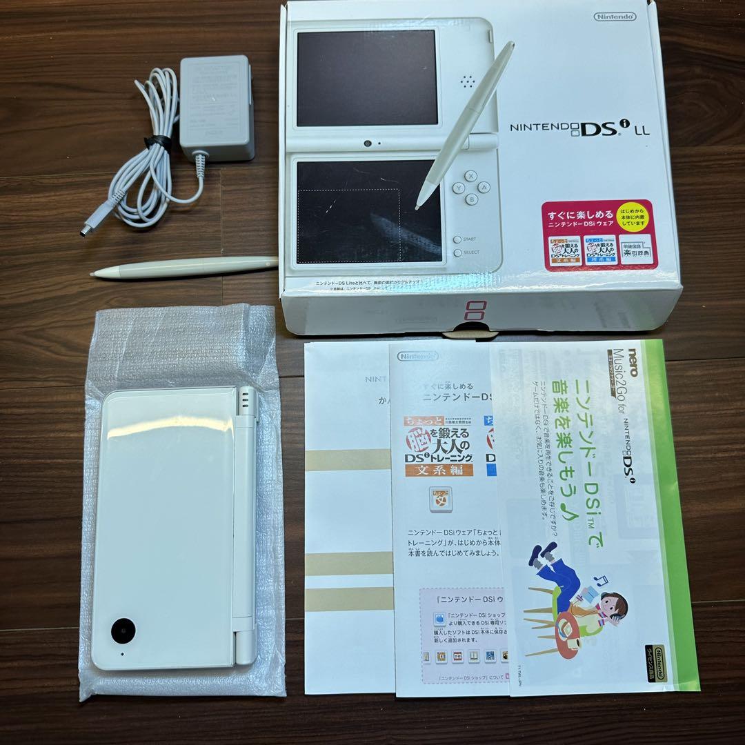ニンテンドーDSILL ナチュラルホワイト