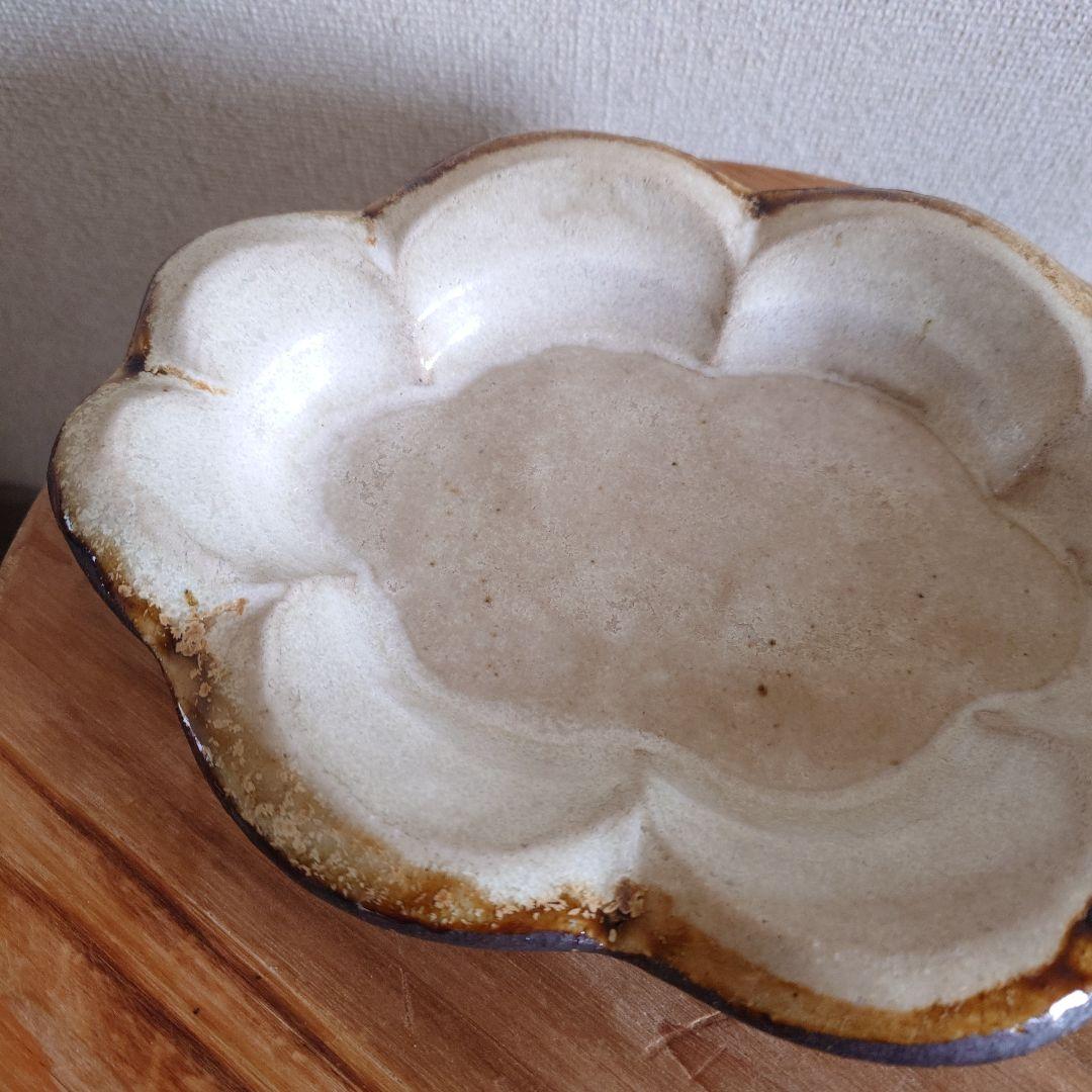 期間限定値下げ①滋賀県 信楽焼 陶芸作家 藤原純 器 食器 皿 輪花 モコモコ