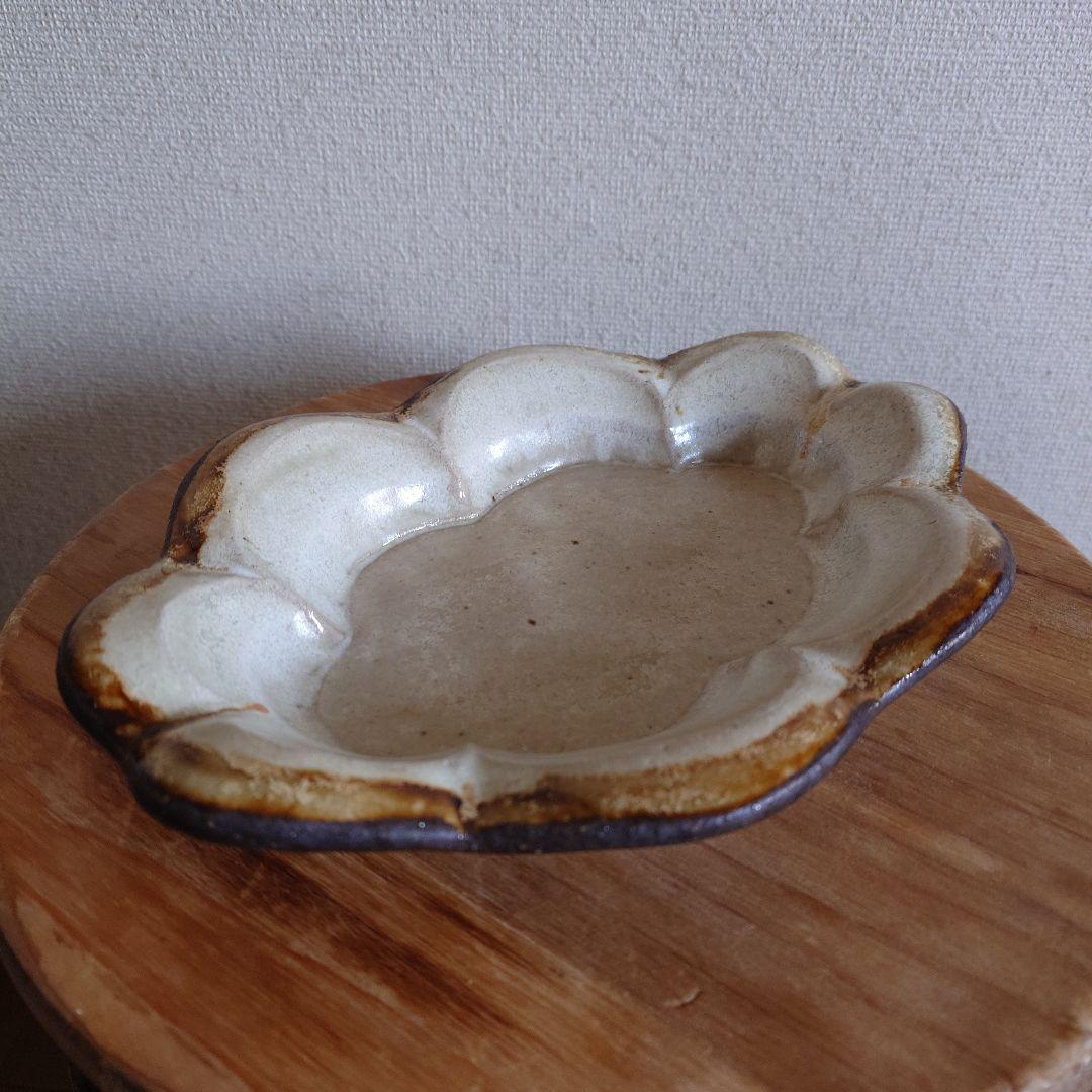 期間限定値下げ①滋賀県 信楽焼 陶芸作家 藤原純 器 食器 皿 輪花 モコモコ