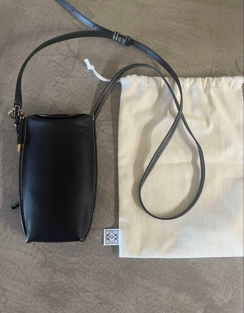 ロエベ　ゲートポケット　ブラック　黒