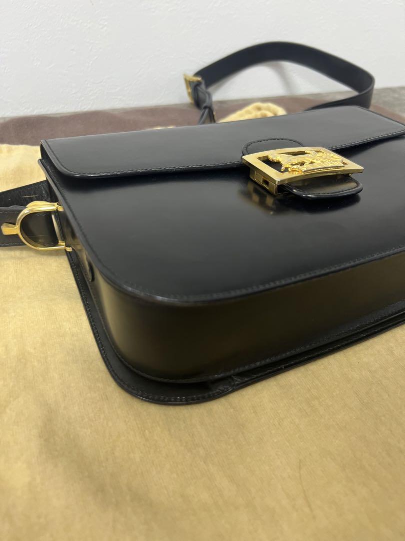 セリーヌ　馬車金具 レザー ショルダーバック ブラック 美品希少