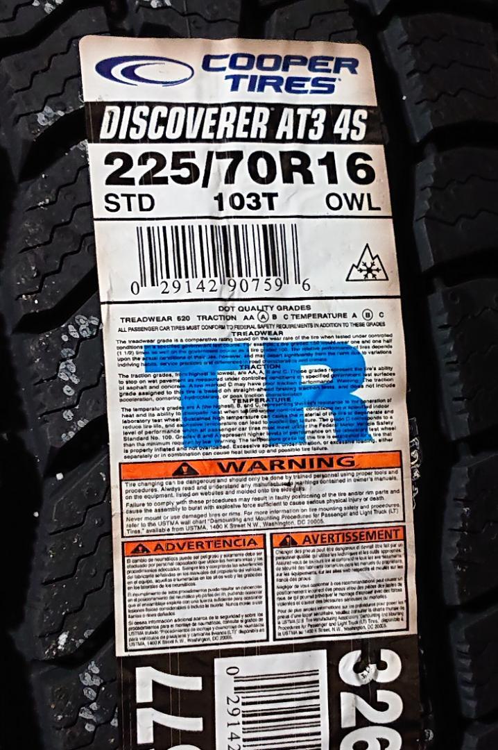 送料込・未使用USA製造クーパーディスカバラーAT3　225/70R16 ２本