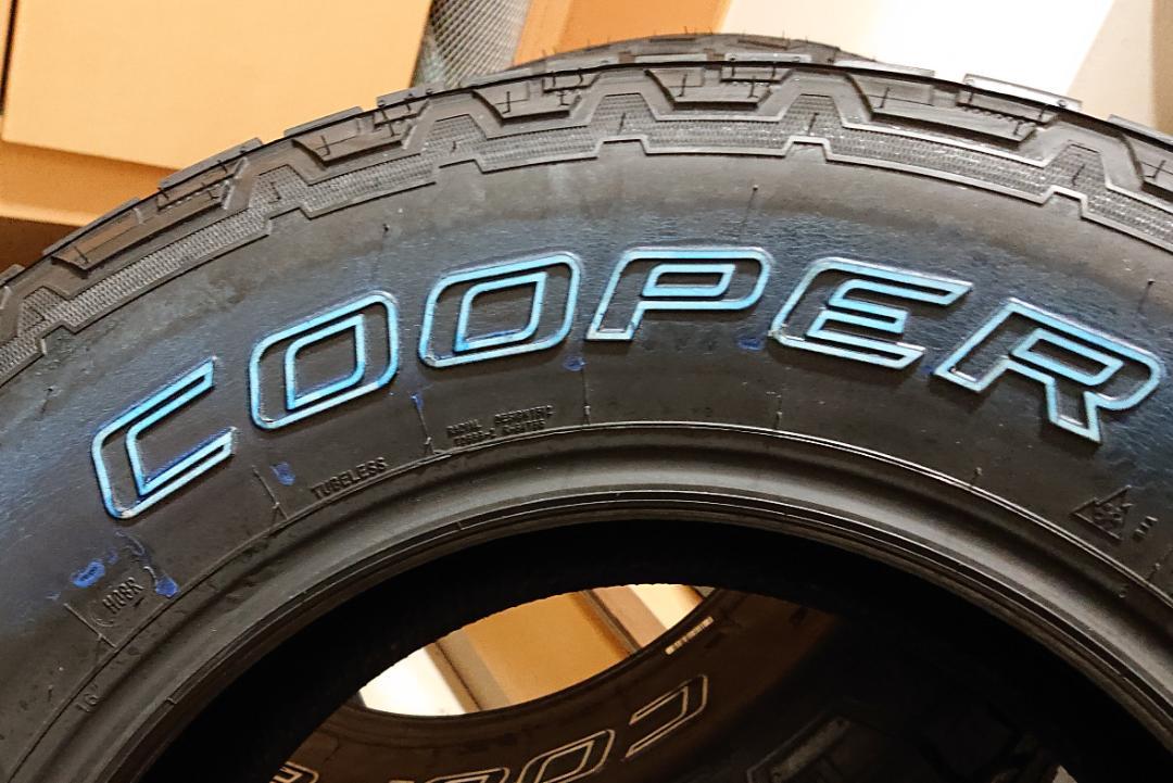 送料込・未使用USA製造クーパーディスカバラーAT3　225/70R16 ２本