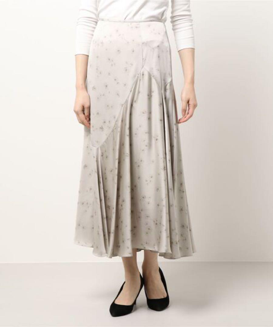 美品　SNIDEL サテンプリントスカート　サイズ 1 ミント