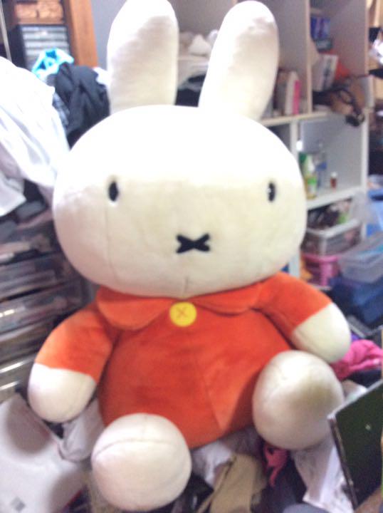 BIG ぬいぐるみ  ミッフィー    縦およそ1メートル  横およそ85センチ