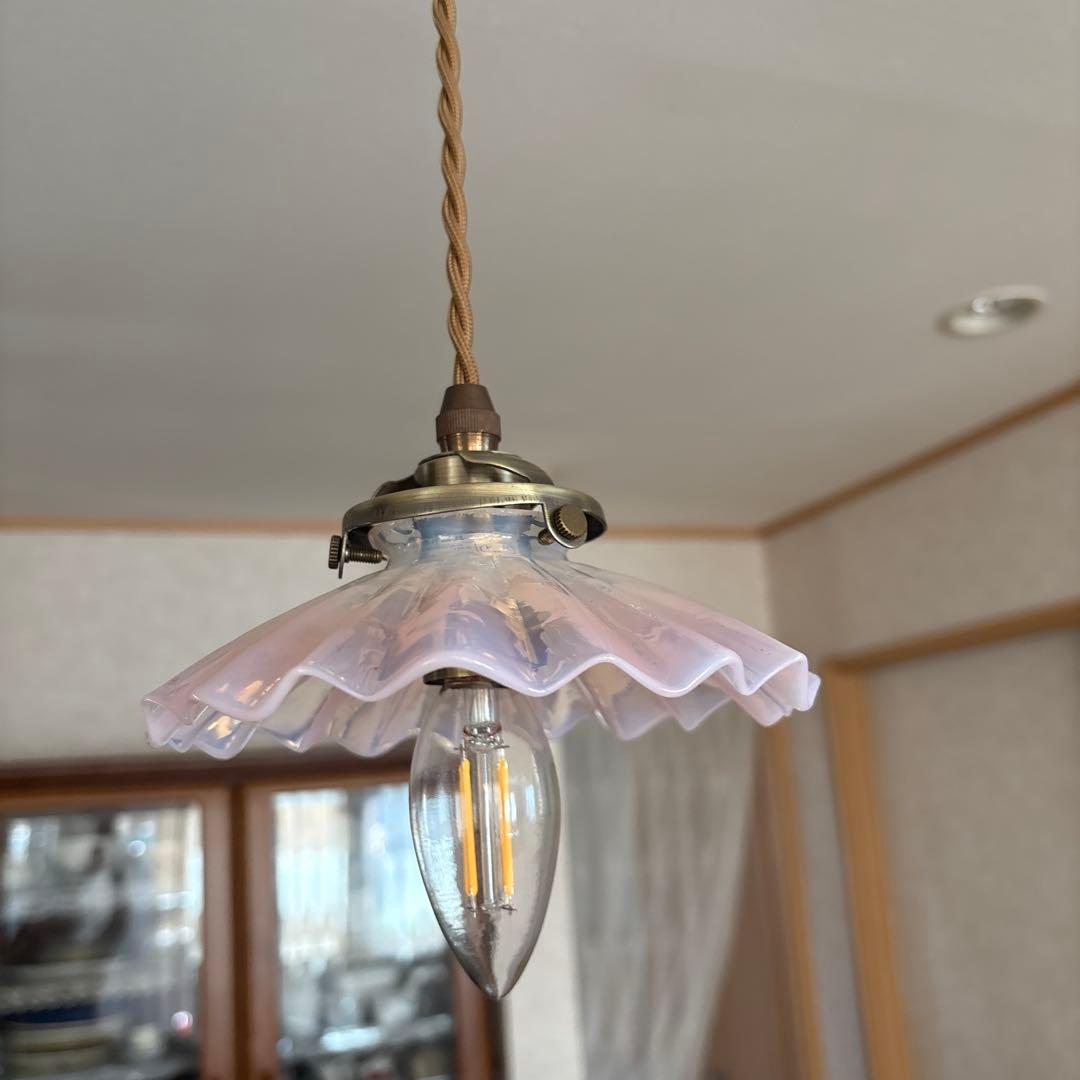 フランスアンティーク　オパールセントガラスシェード